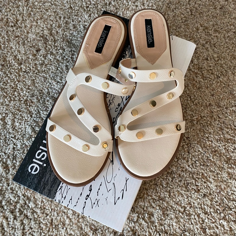 Super cute women’s sandals! Casual or dress!